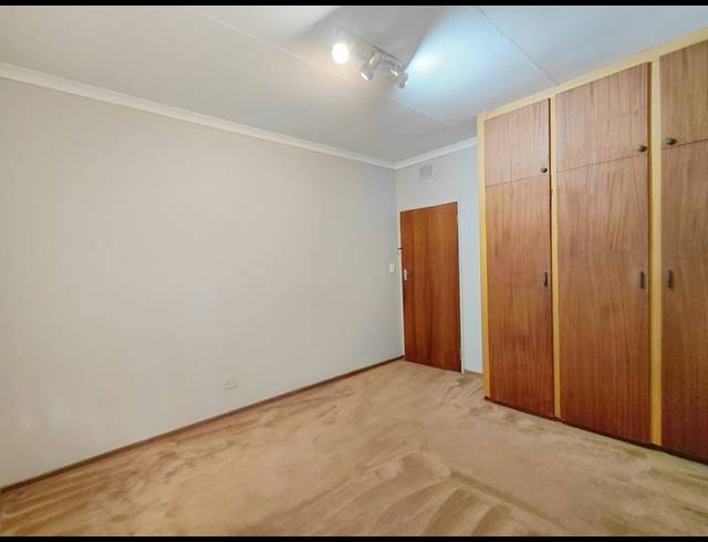 4 BEDROOM FREESTANDING FOR SALE IN CHROOMPARK